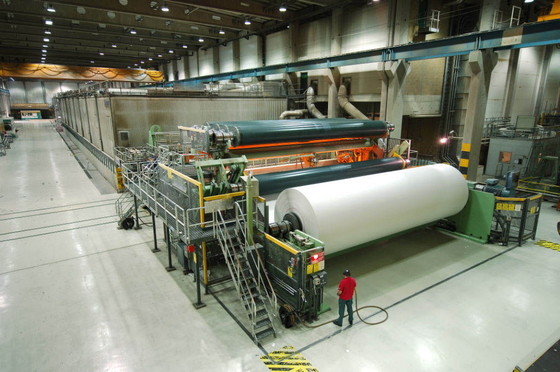 Διπλός πίνακας εγγράφου 4500 χιλ. που κατασκευάζει τη μηχανή τρία Fourdrinier 100 τόνοι του /Day