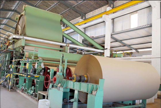Ανακύκλωση Fourdrinier μηχανών εγγράφου της Kraft του εξοπλισμού 1800mm συσκευασίας