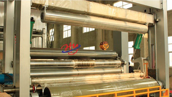 2400mm ζαρωμένο έγγραφο που κατασκευάζει τη μηχανή για τη γραμμή παραγωγής μύλων κιβωτίων χαρτοκιβωτίων